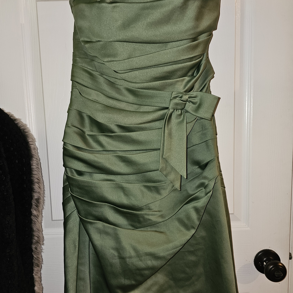 Alfred Angelo Green Ruched Tie Front Strapless Dress